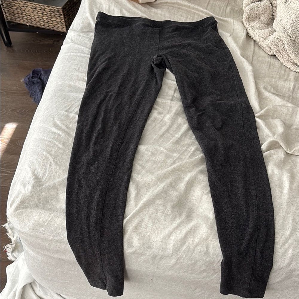 HUE Dark Gray Leggings size small